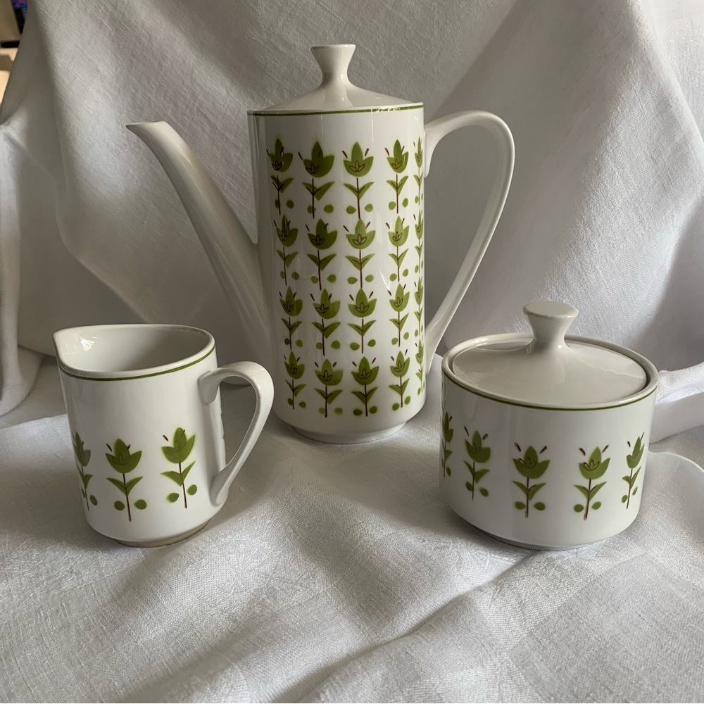 Mikasa White Ceramic Coffee Set with Green Tulip Pattern